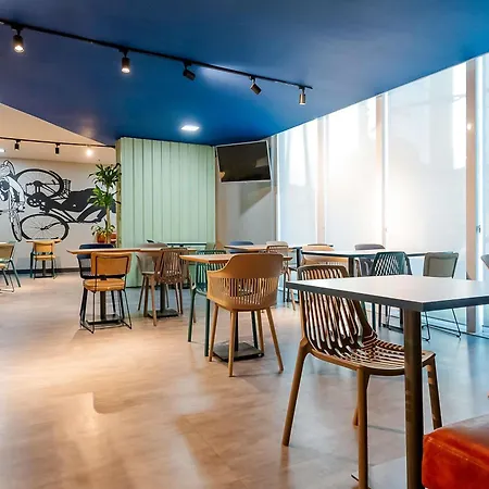 Ibis Budget Vitoria-3